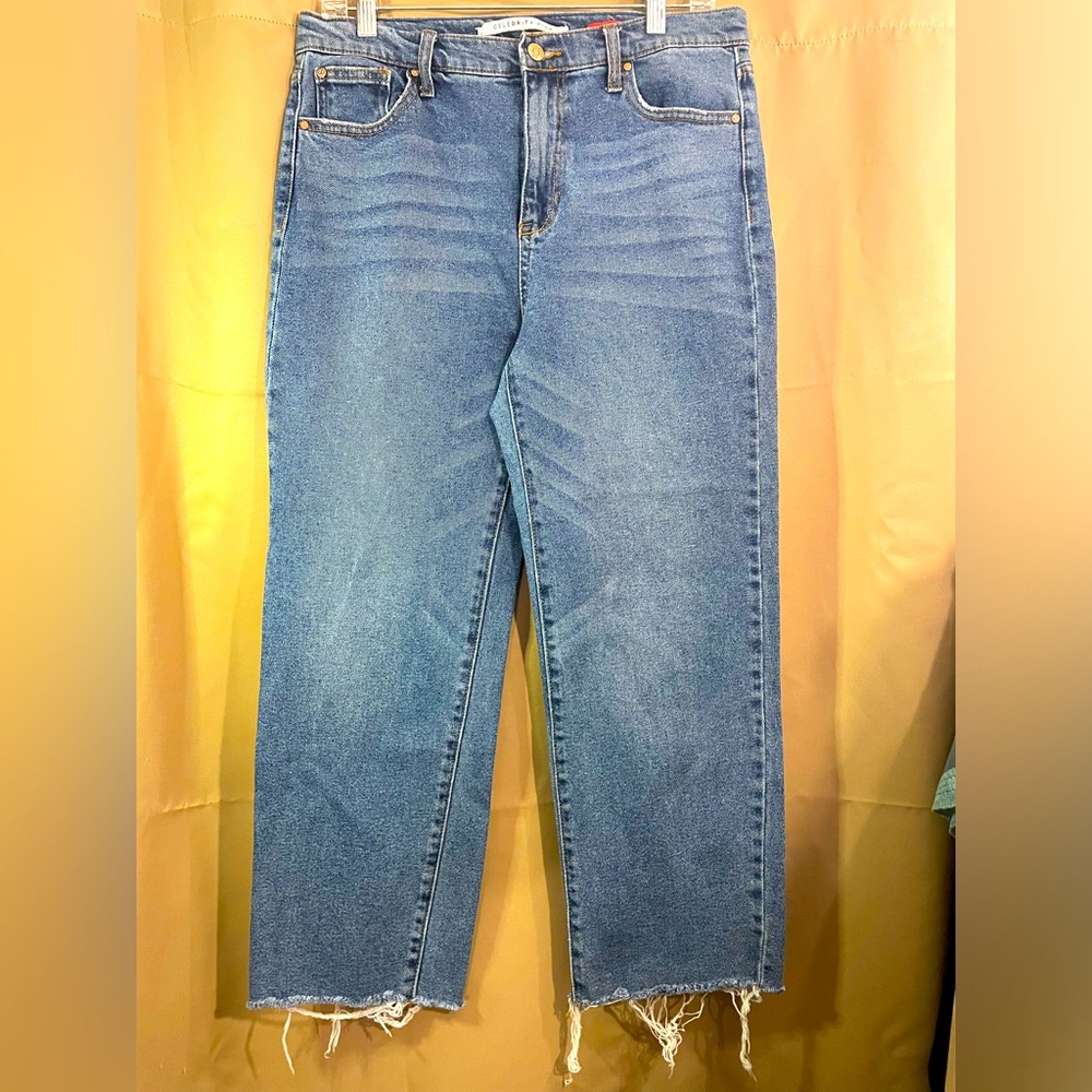 Celebrity Pink The Eleven Jeans Size 13/31 raw hem cropped